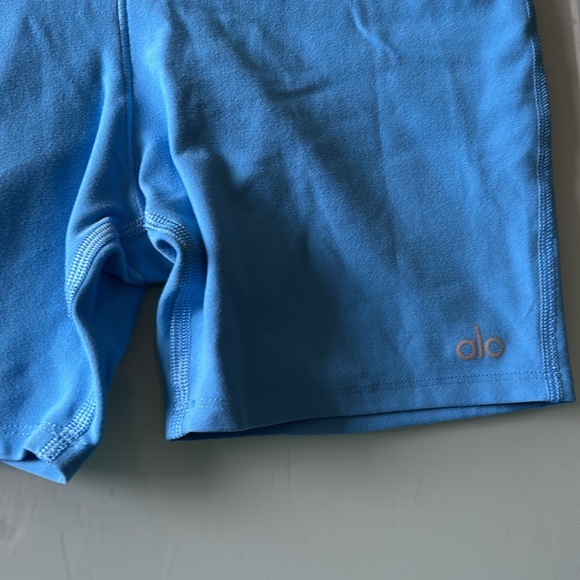 AloYoga Alosoft Suns out Onesie - Picture 3 of 4